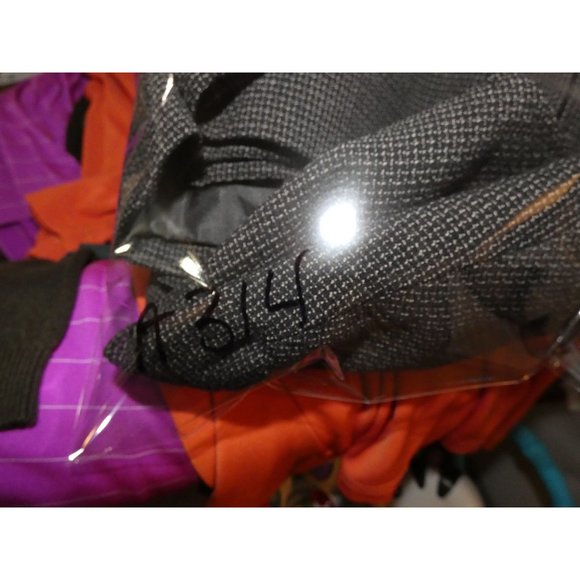 Women's Black and White Short Jacket, Size 12, Pendleton, Virgin Wool - Picture 7 of 7